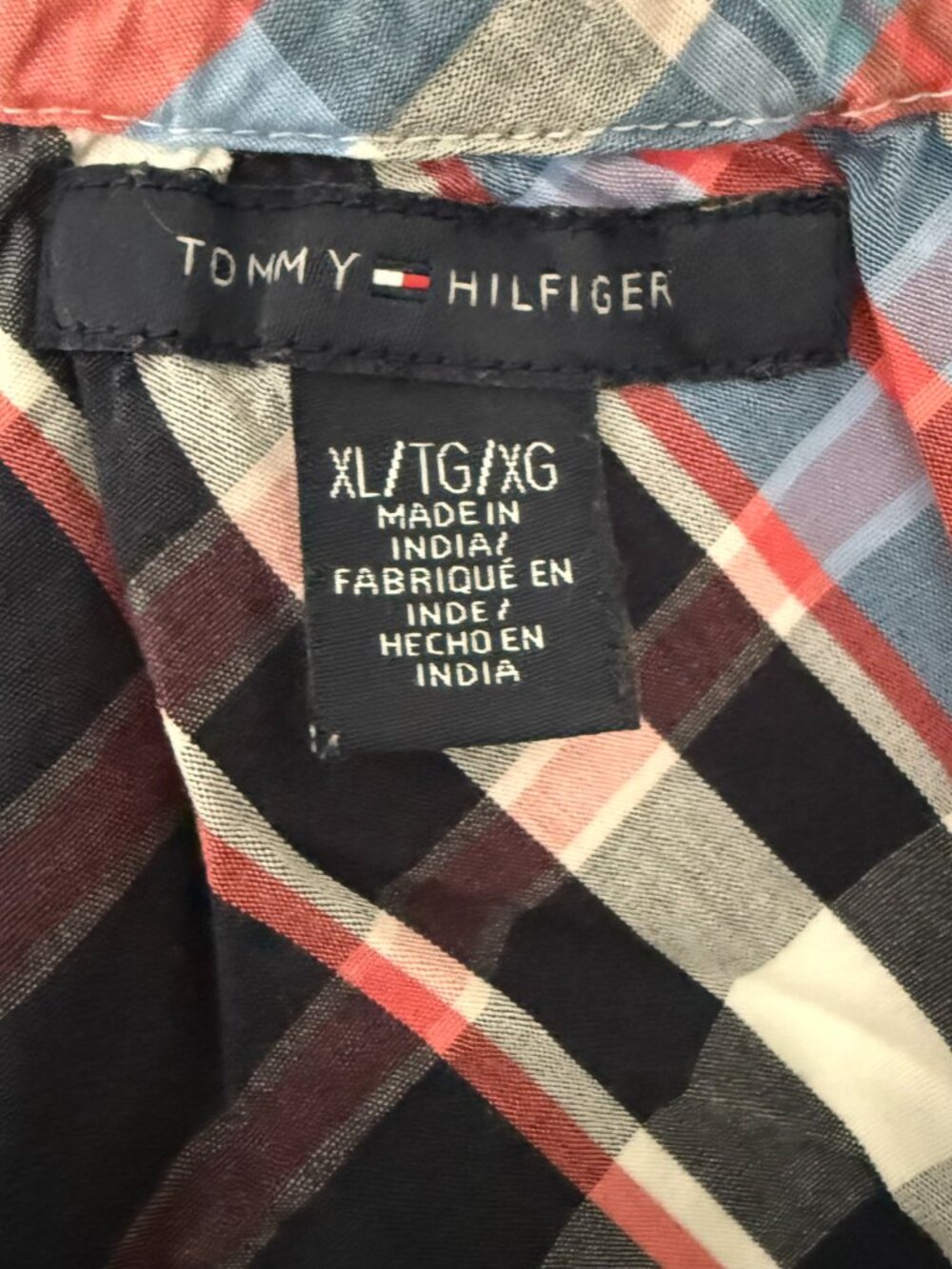 Tommy Hilfiger - Plaid Pattern Shirt with Belted Waist - XL - Picture 6 of 7